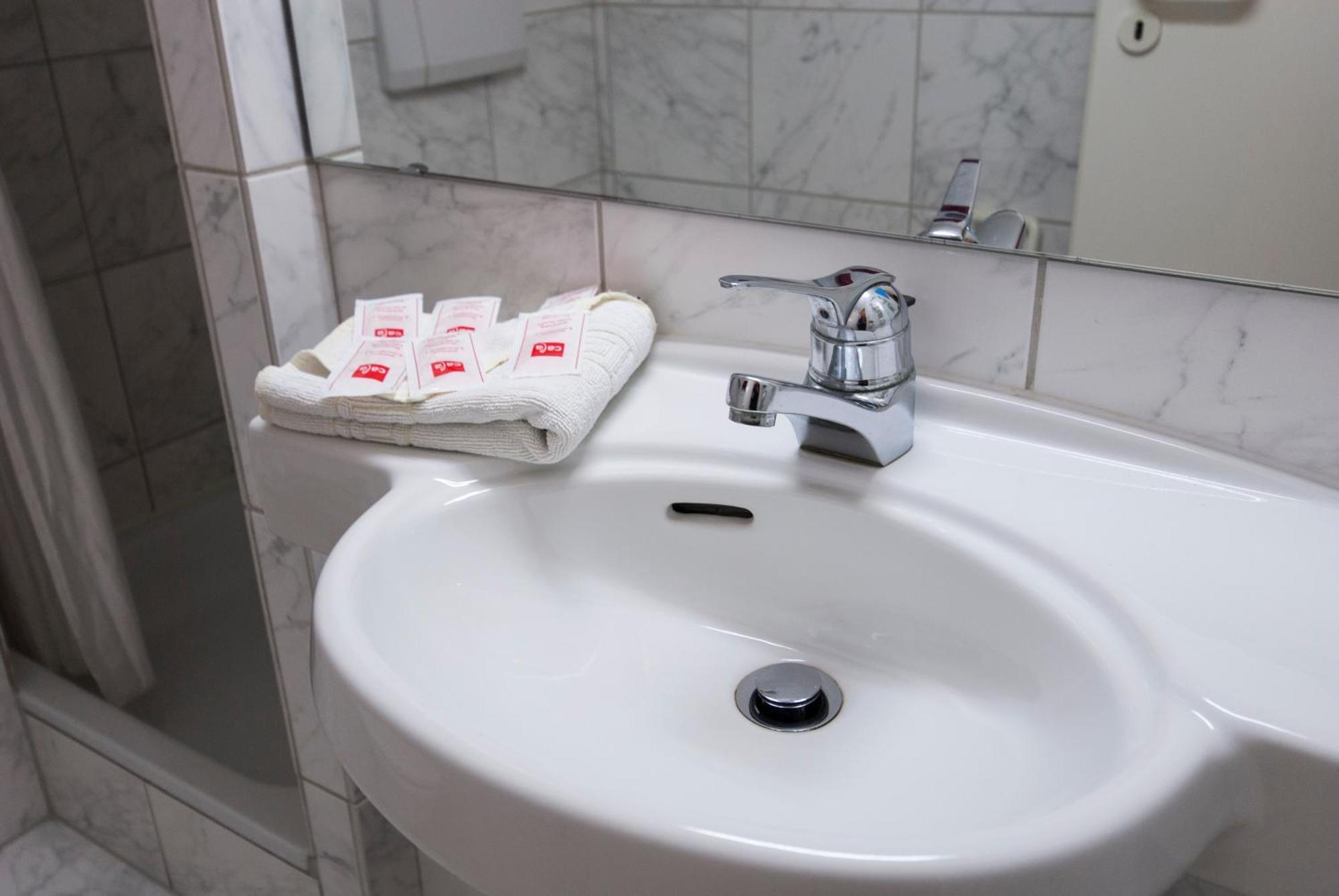 קאסל Hotel Excelsior חדר תמונה