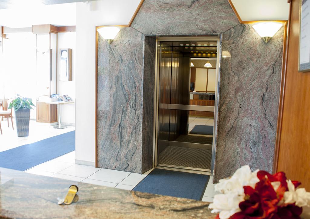 קאסל Hotel Excelsior מראה חיצוני תמונה
