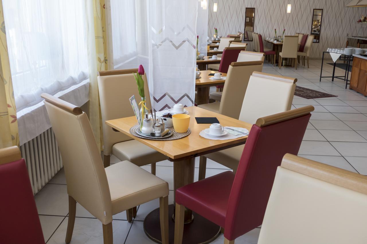 קאסל Hotel Excelsior מראה חיצוני תמונה