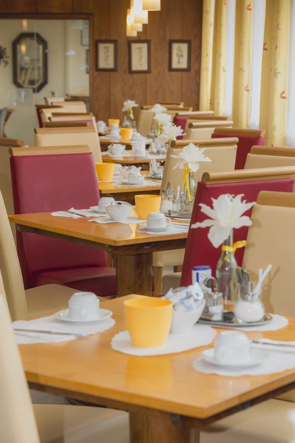 קאסל Hotel Excelsior מראה חיצוני תמונה