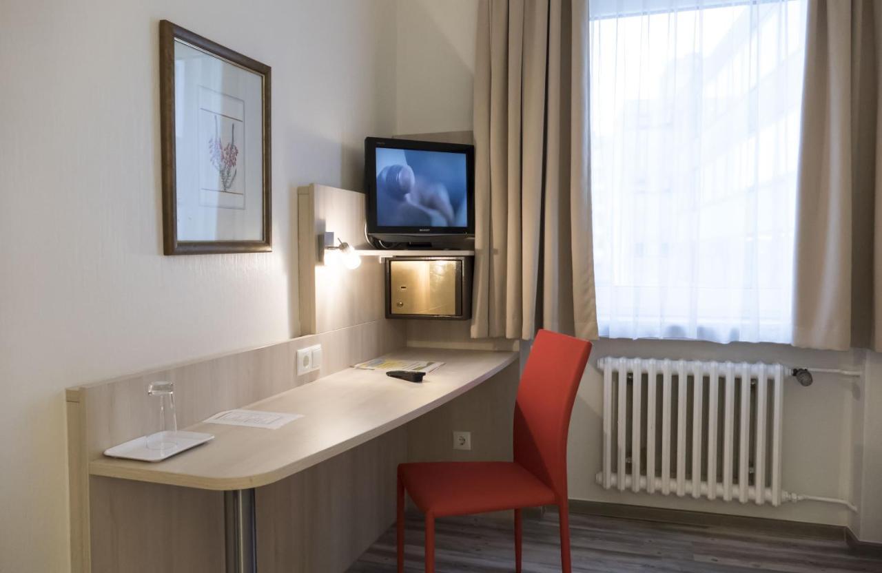 קאסל Hotel Excelsior מראה חיצוני תמונה