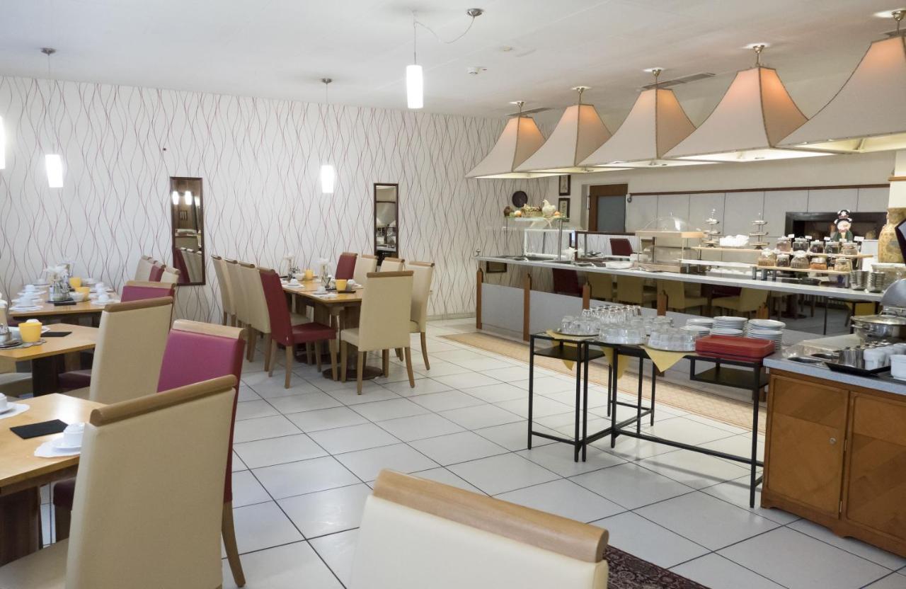קאסל Hotel Excelsior מראה חיצוני תמונה